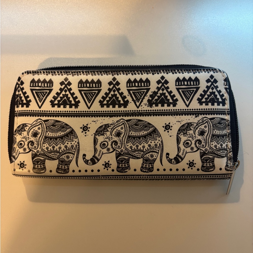 Amazon Black and White Elephant Print Wallet